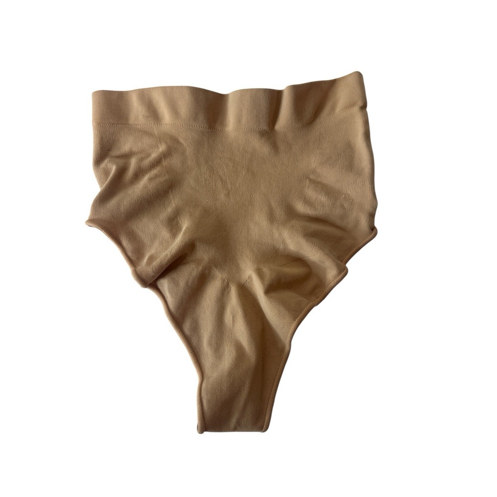 Skims Women's Solid Seamless Sculpt Thong L/XL Clay NWOT‎